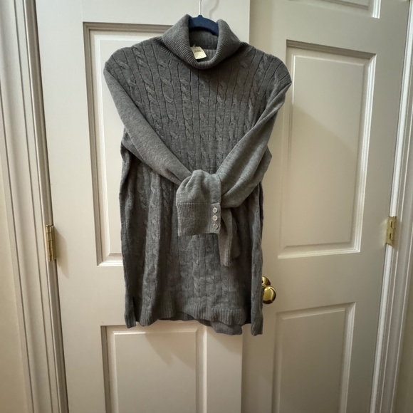 NWT Talbots grey heather cable turtleneck with buttons on sleeves L - Picture 3 of 7